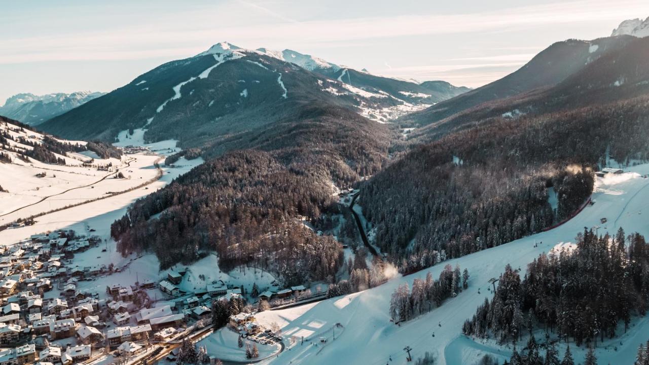 Hotel Villa Waldheim San Candido Eksteriør bilde