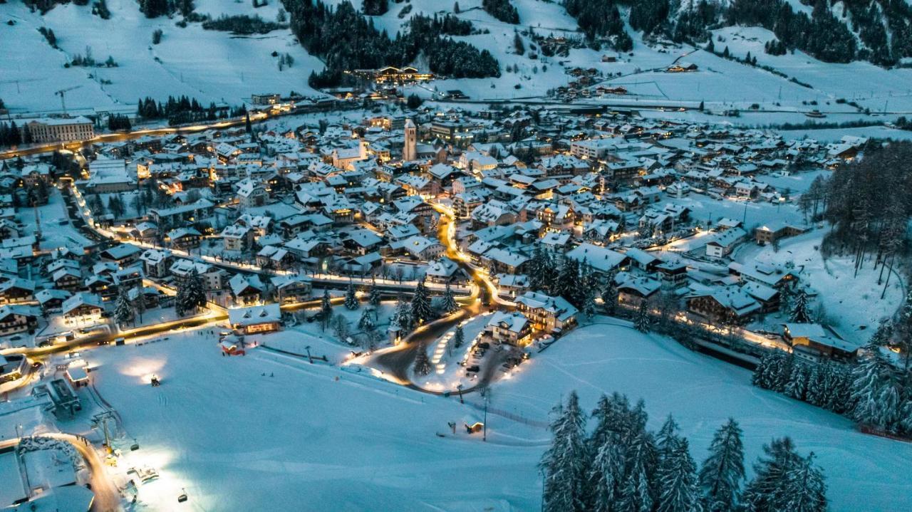 Hotel Villa Waldheim San Candido Eksteriør bilde