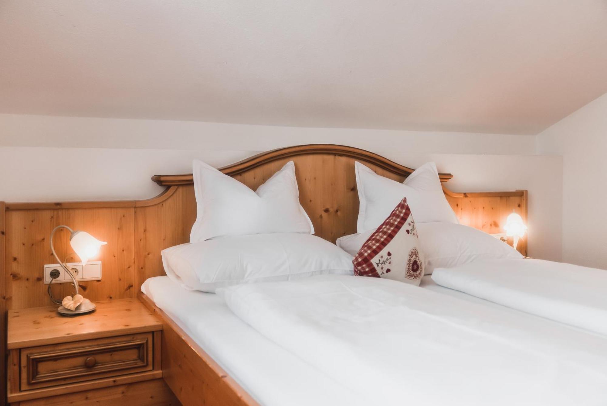 Hotel Villa Waldheim San Candido Eksteriør bilde